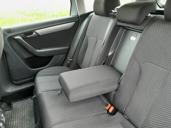 VW Passat B7 - 12