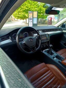 VW Passat B8 Combi 1.4Tsi 110kw výbava Individual - 12
