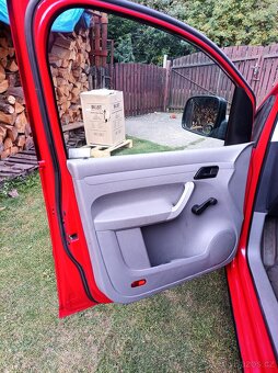 Volkswagen Caddy, pick up/7 míst,  7/2004, 1,4, 266000km - 12