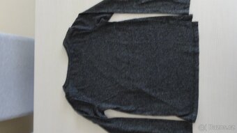 Dívčí trička vel. 134,140 a 146 s dlouhým rukávem - 12