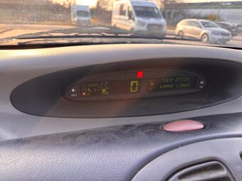 Citroen Xsara Picasso - 12