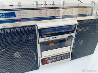 Radiomagnetofon/boombox Aiwa CS-660, rok 1981 - 12