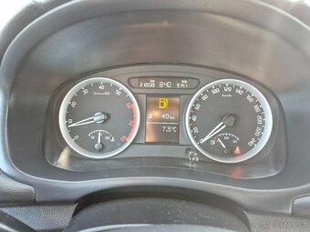 Škoda Fabia kombi 1.416V 63kw,r.v.2008,ALU R16,vyhř. sedačky - 12