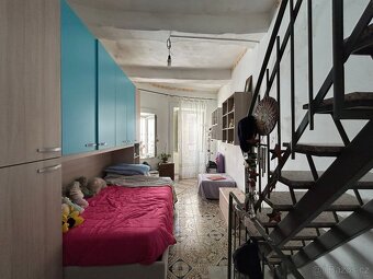 Prodej RD 3+kk, 52 m2, terasa, San Pier Niceto, Sicílie - 12