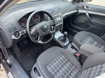 ŠKODA OCTAVIA II FL COMBI 1.4 TSI STYLE - 12