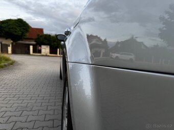 Chrysler 300C 5.7 hemi 250kw - 340PS 4x4 - touring, rok 2005 - 12