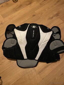 Hokejová výstroj - 12