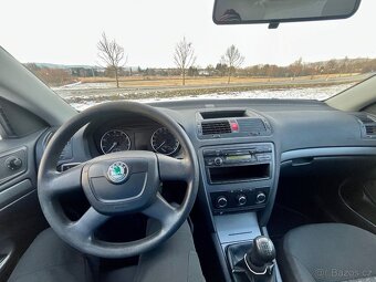 Škoda Octavia Combi 1,6, 75 kW - 12