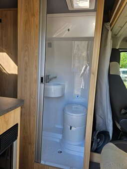 Peugeot Boxer 2.0 HDI 96kw obytný 2019 - 12