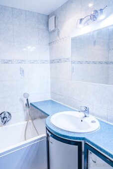 Příjemné 2+kk 51 m2 kousek od metra Háje a blízko přírody - 12
