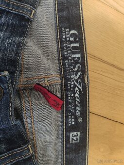 Dámské modré džíny zn. Guess - 12