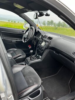 Škoda Octavia combi 2.0 TDI RS - 12