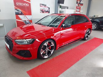 Audi rs4 - 12