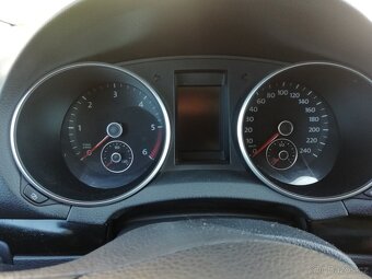 VW Golf 6 kombi 1,6 Tdi 77 kw - 12