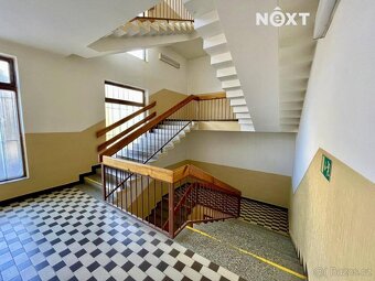 Pronájem komerční Kanceláře, 700㎡ - 12