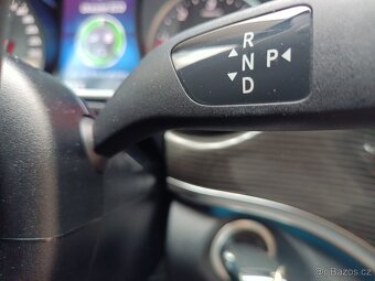 Mercedes-Benz V-Class 250d | r.v. 2022 | 8 míst | DPH - 12