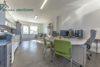 Prodej rodinný dům 361 m², pozemek 1276 m² - Kostelec nad Če - 12