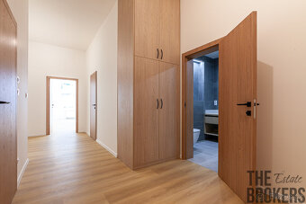 Prodej bytu 3+KK, 105 m² – Pernerova, Karlín - 12