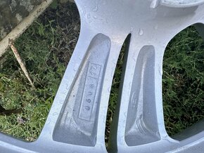 ALU Hyundai IX 35 Rezerva nová originál 225/60 R 17 - 12