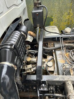 Iveco Eurocargo nosič kontejneru - 12