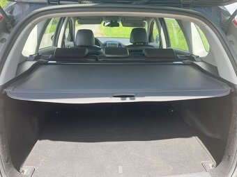 Hyundai i30 CV 1,6i - 12
