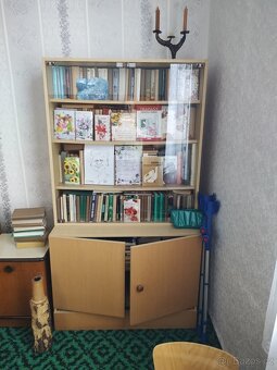 Dědictví – nábytek, porcelán, skleničky, vázy … - 12