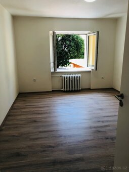 Zrekonstruovaný 2+1 byt v centru Vsetína - 12