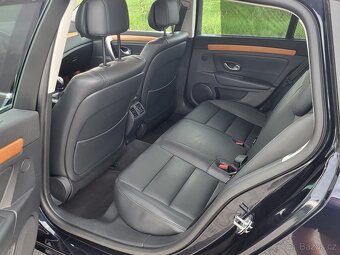 Renault Laguna III 2.0dCi 127kW Initiale - tažné - 1.Majitel - 12