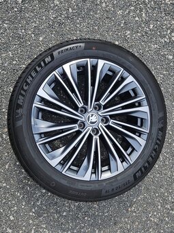 Pěkná, nová orig kola Škoda Kodiaq, Michelin 235/50/19 - 12
