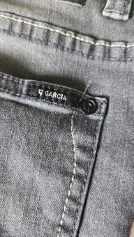 Rifle NOVÉ Garcia Jeans vel. 176 - 12