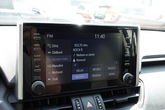Toyota RAV4 Hybrid 4x4 2021 výbava Active s paketem Bussines - 12