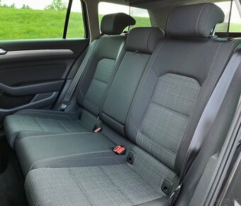 VW Passat combi 2.0 tdi 110 kw Facelift Evo - 12