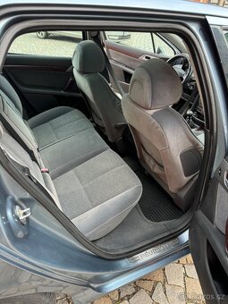 Peugeot 407 2.0 HDI Kombi - 12