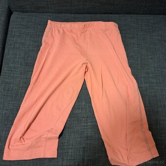 Oblečení dámský - 12