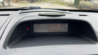 Renault Mégane, 1.5 DCI 78 KW // PANORAMA // RV 3/2008 - 12