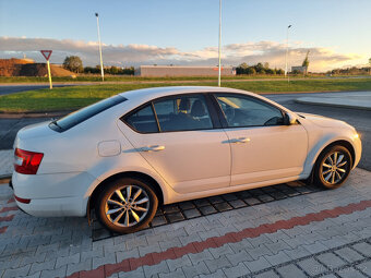 Škoda Octavia 1.4 tsi G-tec pravidelné servisy  Výborný stav - 12