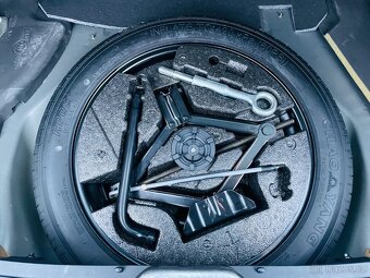 Volvo XC60 2.4D 4x4 5VÁLEC AUTOMAT 1.MAJITEL LED SERVISKA - 12