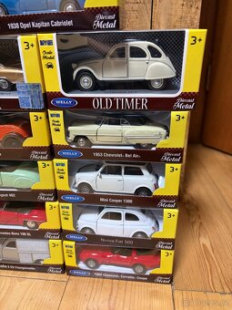 Modely aut welly 66 kusů - 12