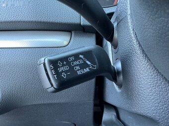 Volkswagen Sharan,2.0TDI DSG 7 míst - 12