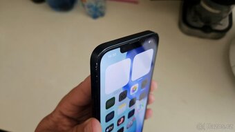 Vymením Apple iPhone 14 tmavý 128GB - 12