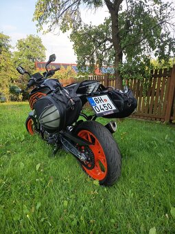 KTM Duke 125 2022 - 12