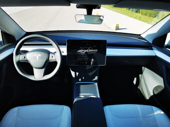 Tesla Model Y Long Range Dual motor, FSD za 200 tis.kč - 12