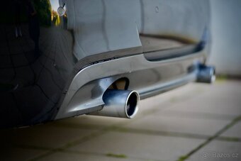 BMW E90 LCI 335i xDrive MANUÁL – Stage 1+, 350 koní, výborný - 12