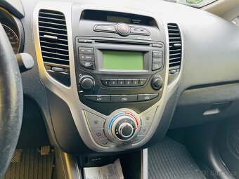 HYUNDAI IX 20 1.4 i BENZÍN MULTIFUNKČNÍ VOLANT - 12