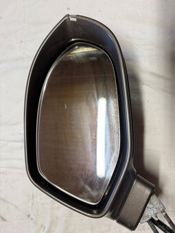 Leve i prave zpetne zrcatko - Audi A7 - 12