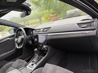 Superb 3 2TDI DSG 147kw Sportline Virtual Matrix  M.rok2023 - 12
