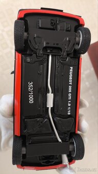 Model Peugeot 205 GTI 1:18 Otto mobile ( EC330 ) - 12