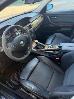 BMW E90 325i se zavadou motoru - 12