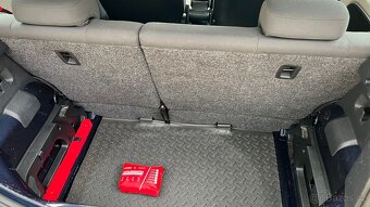 Volkswagen Up - 12