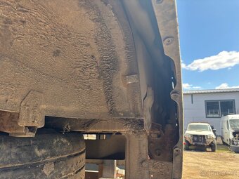 Hilux - 12